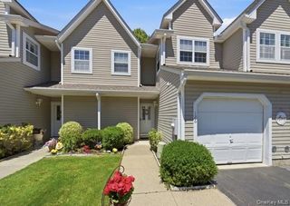 126 Erin Lane, East Setauket, NY 11733