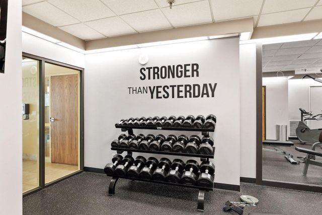 78 10th Street E 1710, Saint Paul, MN 55101