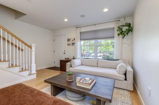 37 Highland Ave Apt 4, Derry, NH 03038