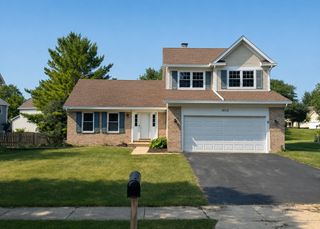 1432 Huntcliff Road, Bartlett, IL 60103