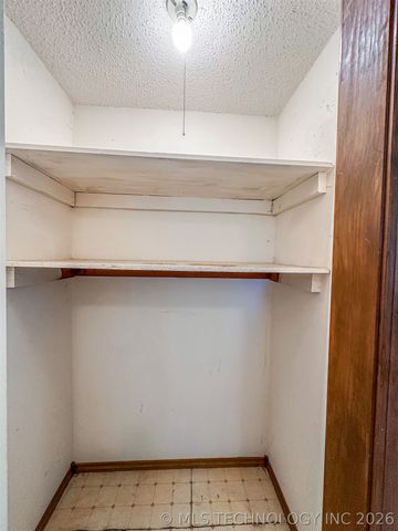 109948 S 4155 Road, Checotah, OK 74426