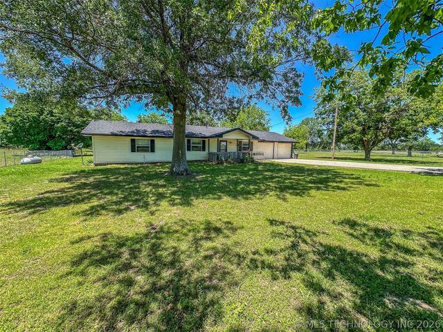 109948 S 4155 Road, Checotah, OK 74426