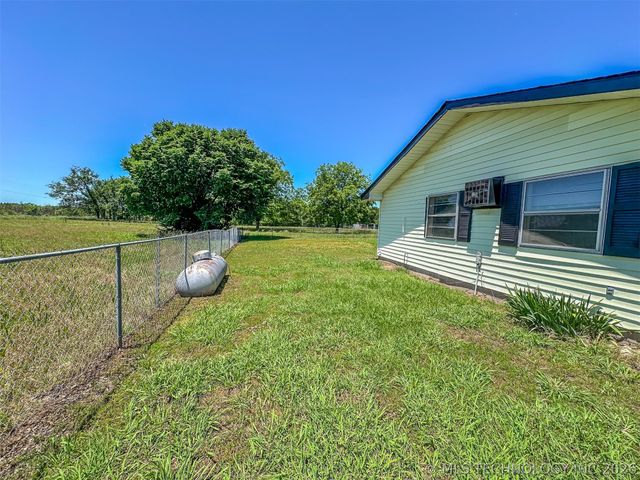 109948 S 4155 Road, Checotah, OK 74426