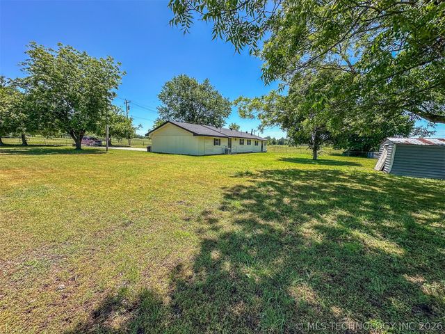 109948 S 4155 Road, Checotah, OK 74426
