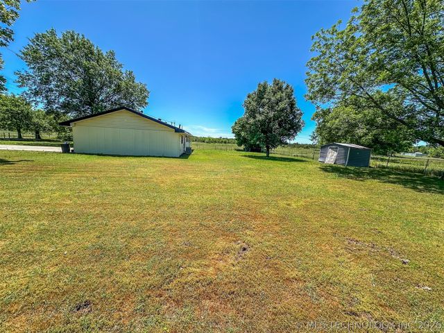 109948 S 4155 Road, Checotah, OK 74426