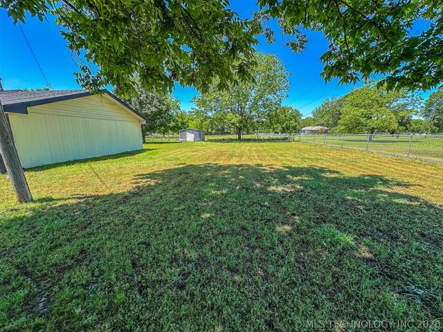 109948 S 4155 Road, Checotah, OK 74426