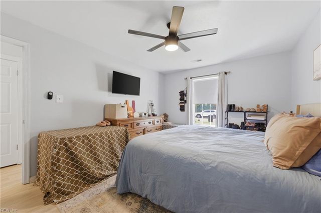 3932 Morning View DR, Virginia Beach, VA 23456