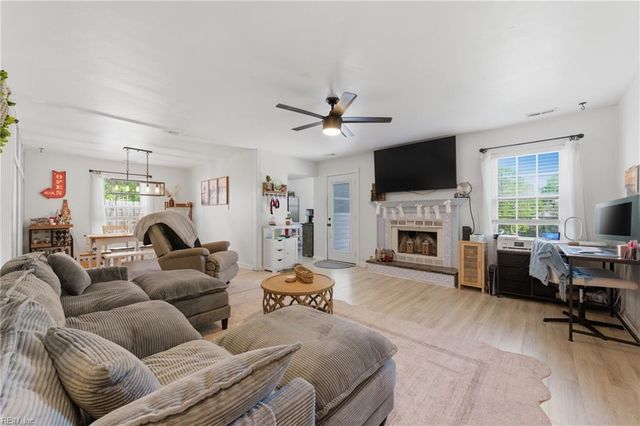 3932 Morning View DR, Virginia Beach, VA 23456