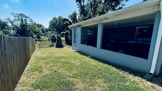 8 Riley Street, Honea Path, SC 29654