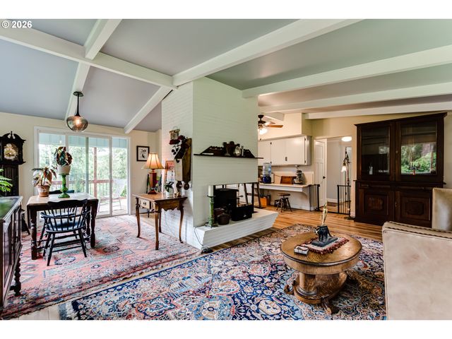 29625 GIMPL HILL Rd, Eugene, OR 97402