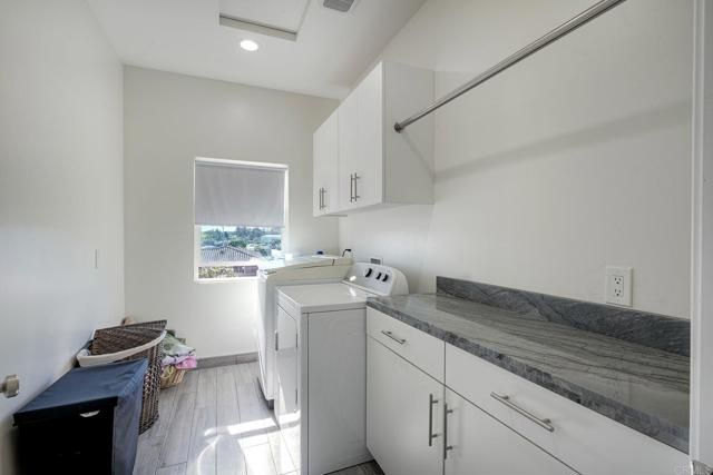 648 Cocapah St, Vista, CA 92083