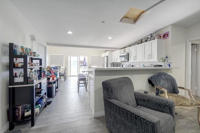 648 Cocapah St, Vista, CA 92083