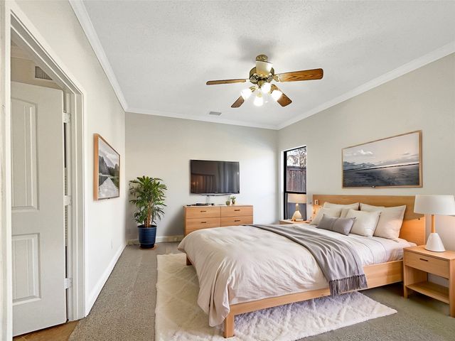 817 Foxridge Drive, Arlington, TX 76017