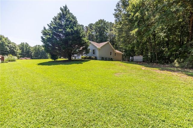 215 Valley Brook Trail, Jonesboro, GA 30238