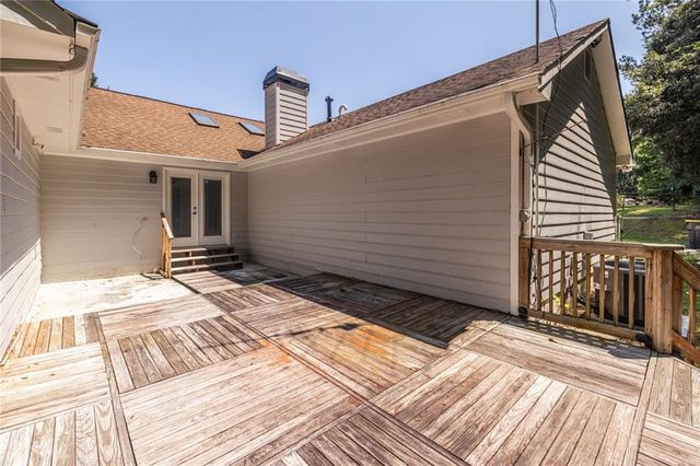215 Valley Brook Trail, Jonesboro, GA 30238