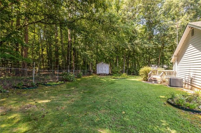 215 Valley Brook Trail, Jonesboro, GA 30238