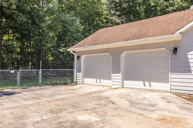 215 Valley Brook Trail, Jonesboro, GA 30238