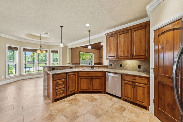 5041 Rimrock Pass, Montgomery, TX 77316