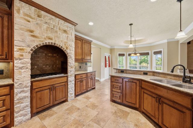 5041 Rimrock Pass, Montgomery, TX 77316