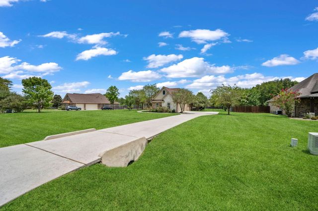 5041 Rimrock Pass, Montgomery, TX 77316