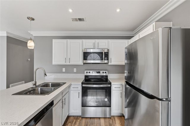 4050 Pacific Harbors Drive 216, Las Vegas, NV 89121