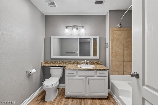 4050 Pacific Harbors Drive 216, Las Vegas, NV 89121