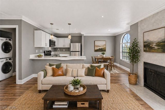 4050 Pacific Harbors Drive 216, Las Vegas, NV 89121