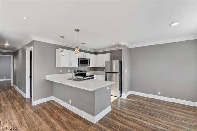 4050 Pacific Harbors Drive 216, Las Vegas, NV 89121