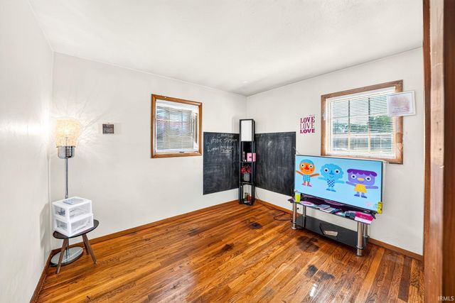 450 S Lombardy Drive, South Bend, IN 46619