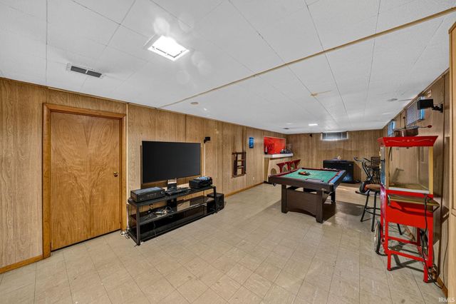 450 S Lombardy Drive, South Bend, IN 46619