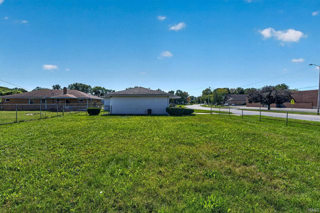 450 S Lombardy Drive, South Bend, IN 46619