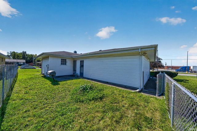 450 S Lombardy Drive, South Bend, IN 46619