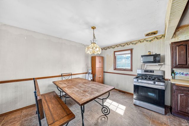 450 S Lombardy Drive, South Bend, IN 46619