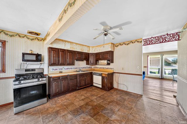 450 S Lombardy Drive, South Bend, IN 46619