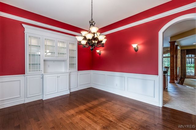 81 Hidden Oaks Court, Grand Island, NY 14072