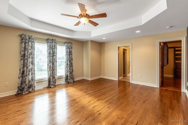 81 Hidden Oaks Court, Grand Island, NY 14072