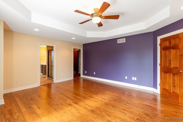 81 Hidden Oaks Court, Grand Island, NY 14072