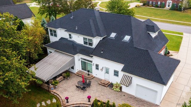 81 Hidden Oaks Court, Grand Island, NY 14072