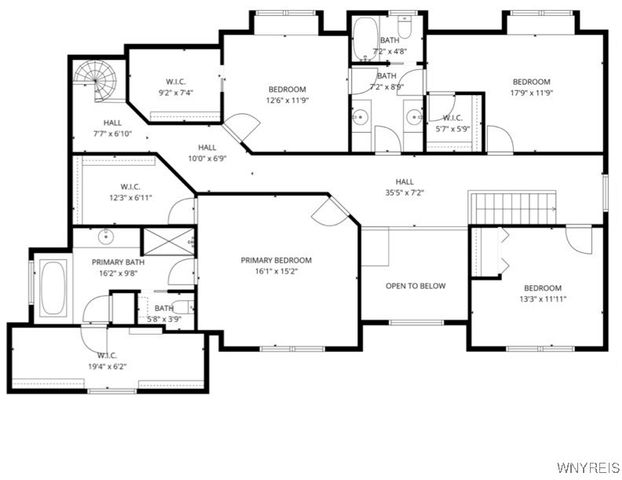 81 Hidden Oaks Court, Grand Island, NY 14072