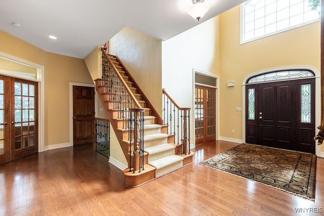 81 Hidden Oaks Court, Grand Island, NY 14072