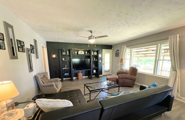 168 S Main Street, Jamestown, KY 42629