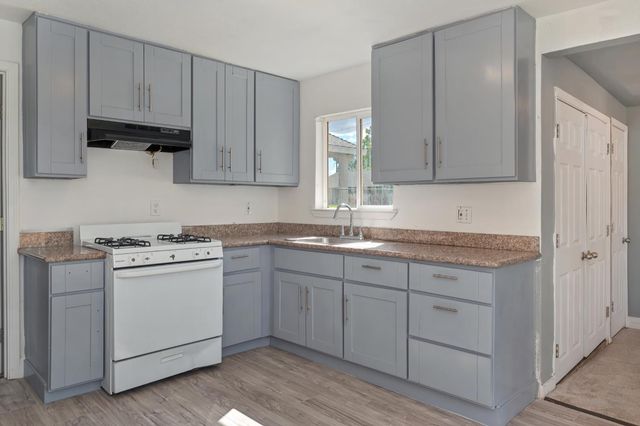 2664 Forrest Street, Sacramento, CA 95815