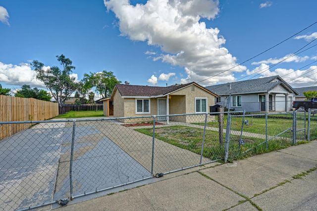 2664 Forrest Street, Sacramento, CA 95815