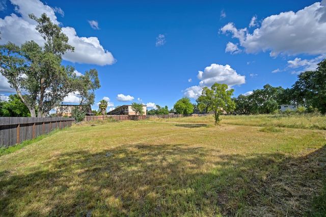 2664 Forrest Street, Sacramento, CA 95815