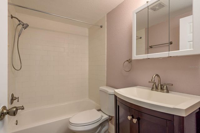 4233 BELLE ISLE COURT, New Port Richey, FL 34653