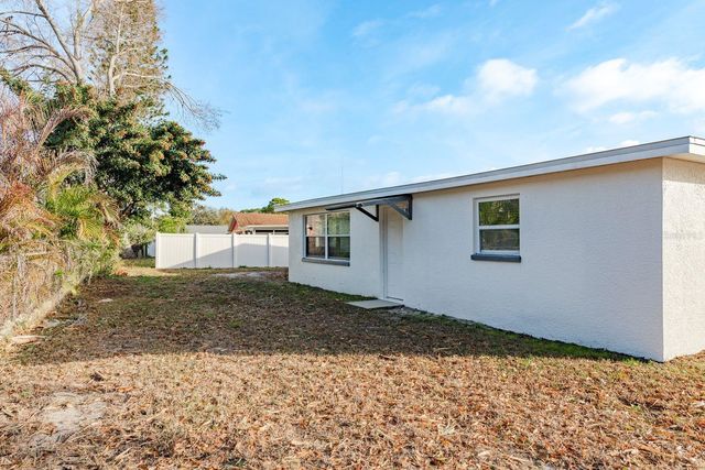 4233 BELLE ISLE COURT, New Port Richey, FL 34653