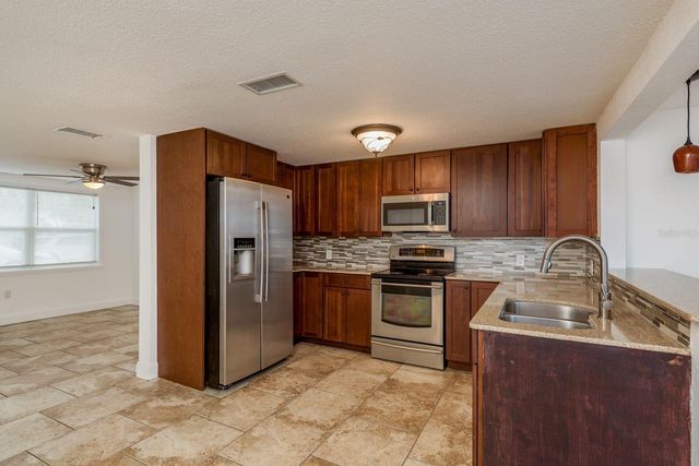 4233 BELLE ISLE COURT, New Port Richey, FL 34653