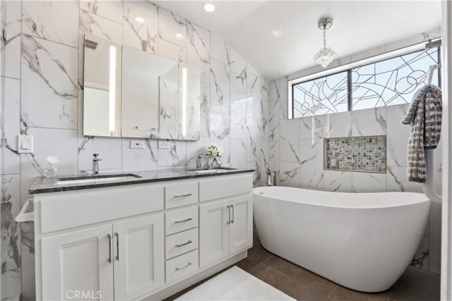 13 Firestone 5, Irvine, CA 92614