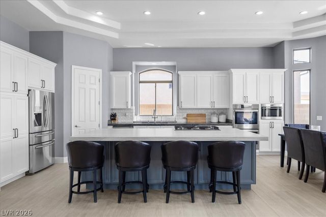 5717 Buena Martina Way, Las Vegas, NV 89141