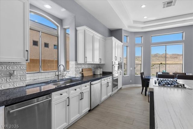 5717 Buena Martina Way, Las Vegas, NV 89141